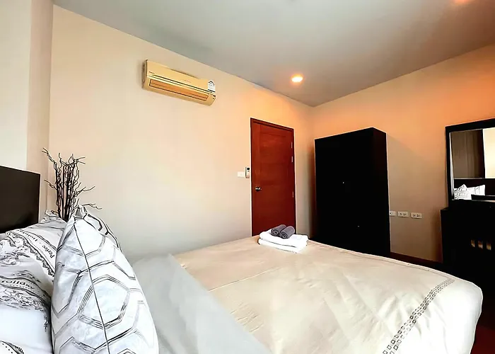 World Mahanakhorn Travel Hotel 3*